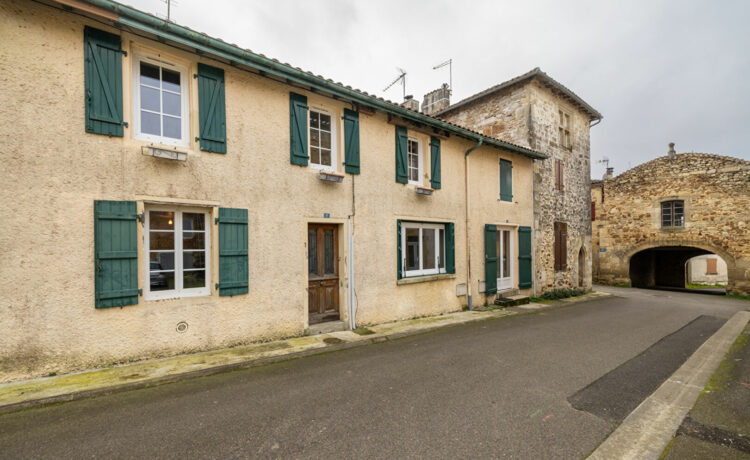 Maison de village entre GEAUNE et EUGENIE LES BAINS 1