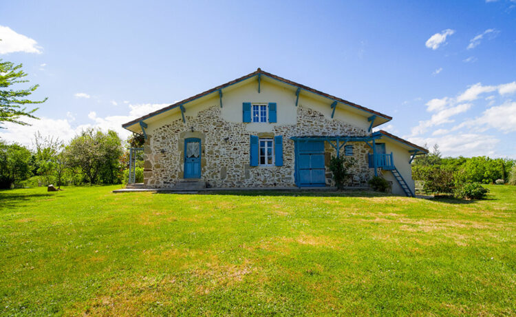 Ferme landaise rénovée 1