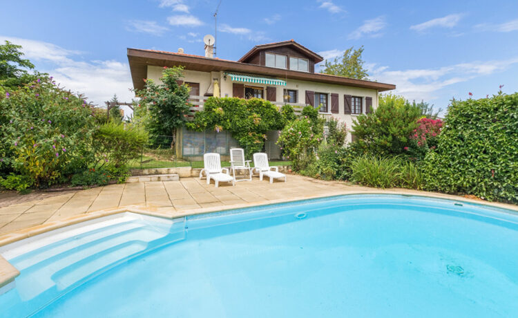 Maison Geaune 6 pièces 196 m² 2