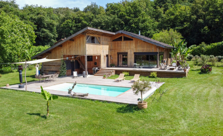 Maison en bois 138 m² avec piscine ? Environnement campagne ? Proche Eugénie les Bains 1