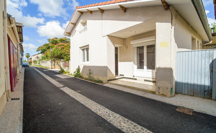 Maison de village avec garage Secteur GEAUNE