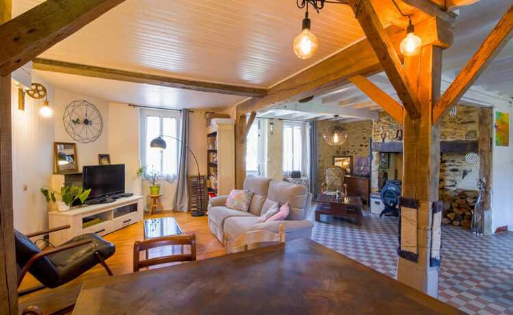 Maison ancienne rénovée avec jardin clos GEAUNE 4